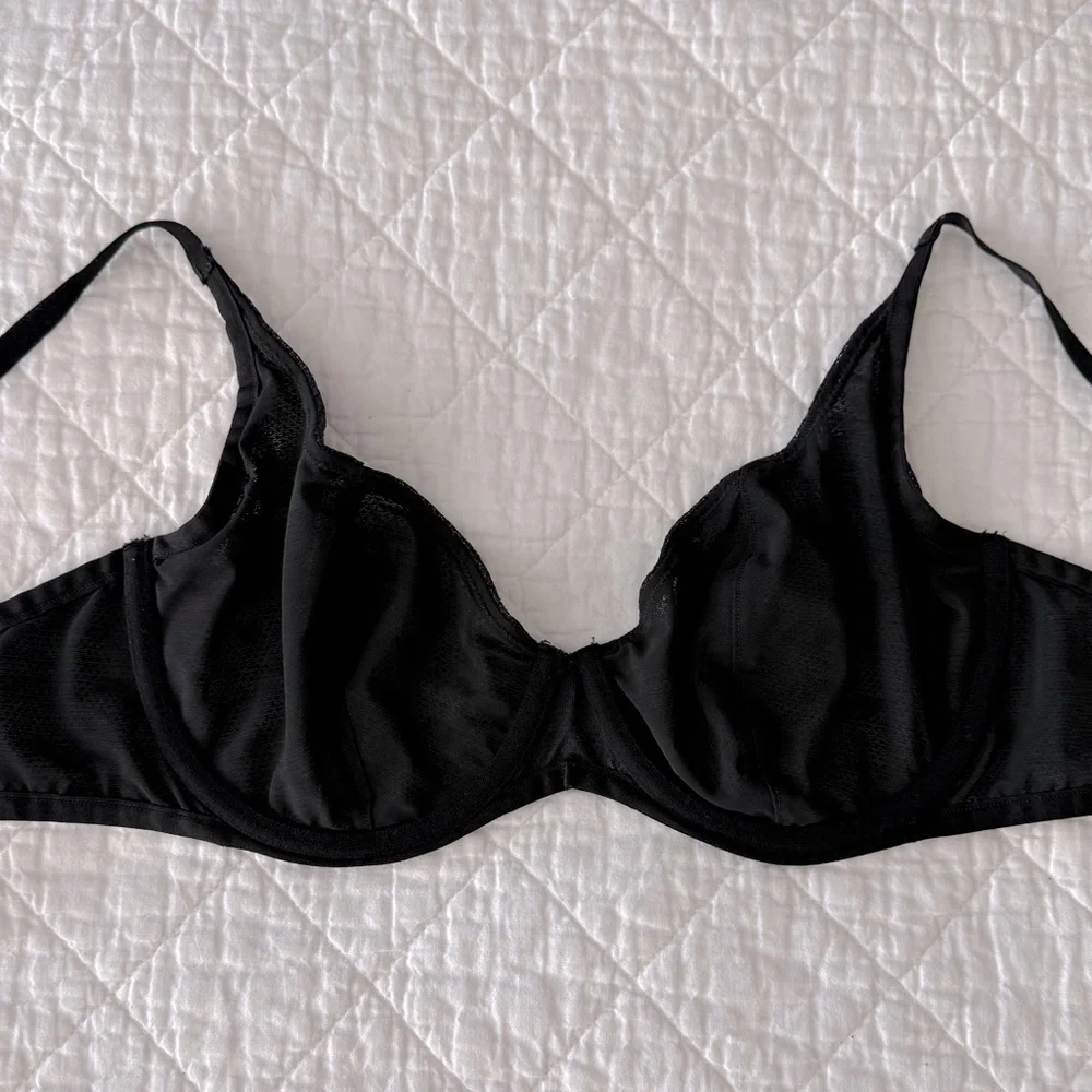 Calvin Klein Black Underwire Bra with Adjustable Straps